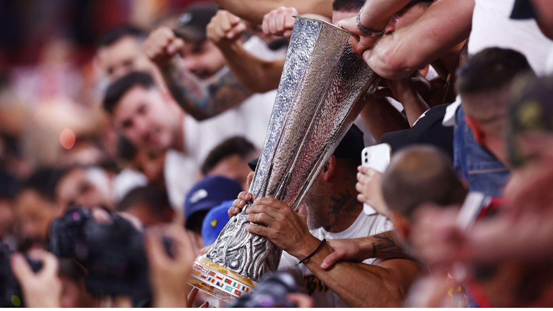 三地之间的 三地之间的